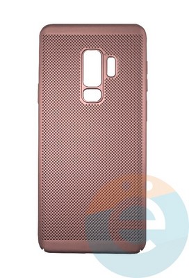 Накладка пластиковая перфорированная на Samsung Galaxy S9 Plus розовая - фото 16386