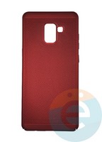 Накладка пластиковая перфорированная на Samsung Galaxy A8 Plus (2018) SM-A730 красная