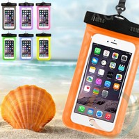 Водонепроницаемый чехол для смартфона со шнурком фиолетовый